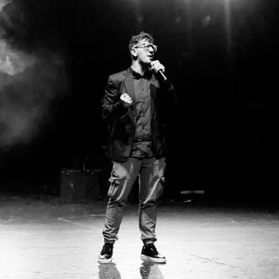 GIOVANE DI RIVOLI CANTA A NEW YORK: LA STORIA DI ALEX DADDUZIO